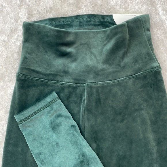 NWT Aerie Velour High Rise Workout Legging - Picture 2 of 8